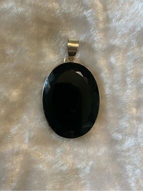 🍀925 Sterling Silver Black Onyx Oval Faceted Stone Pendant